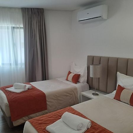 Algarpapa Rooms อาร์มาซอง เด เปรา ภายนอก รูปภาพ