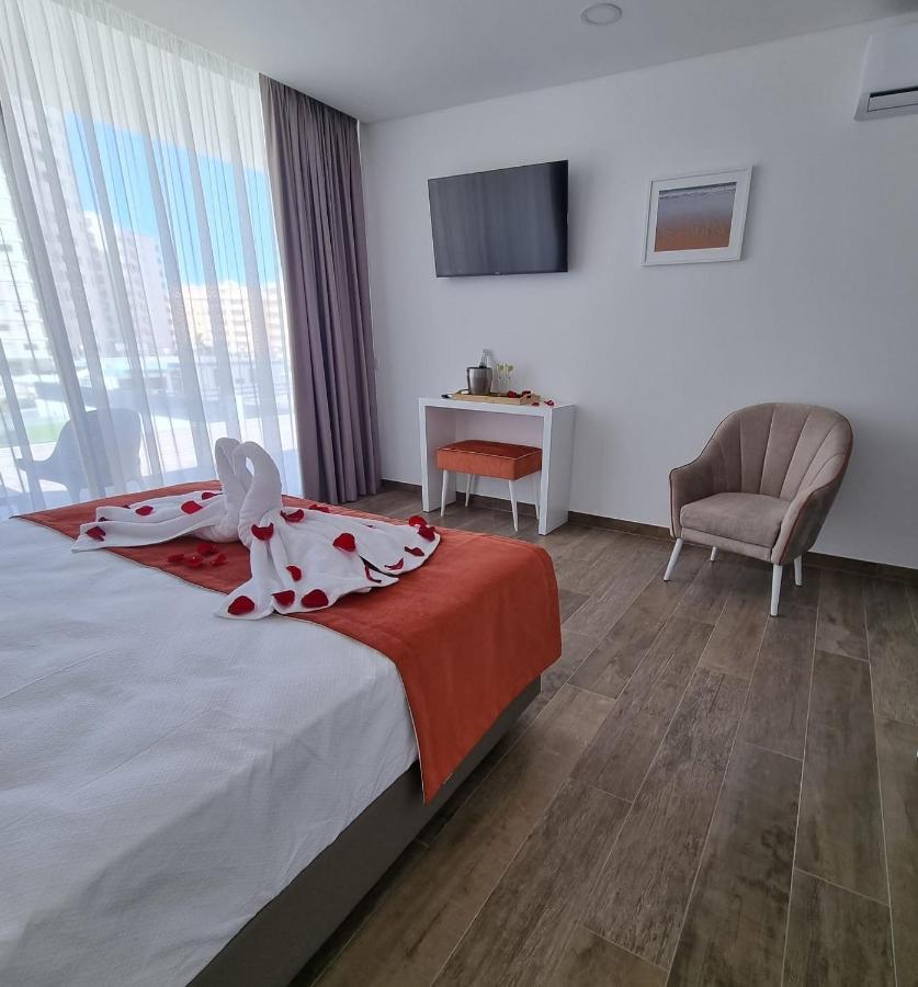 Algarpapa Rooms อาร์มาซอง เด เปรา ภายนอก รูปภาพ