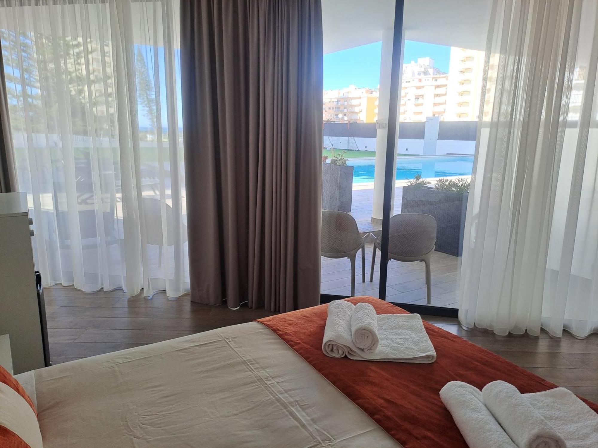 Algarpapa Rooms อาร์มาซอง เด เปรา ภายนอก รูปภาพ